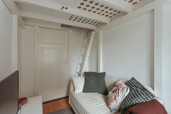 Medium property photo - Hazelaarstraat 93, 2563 VK Den Haag